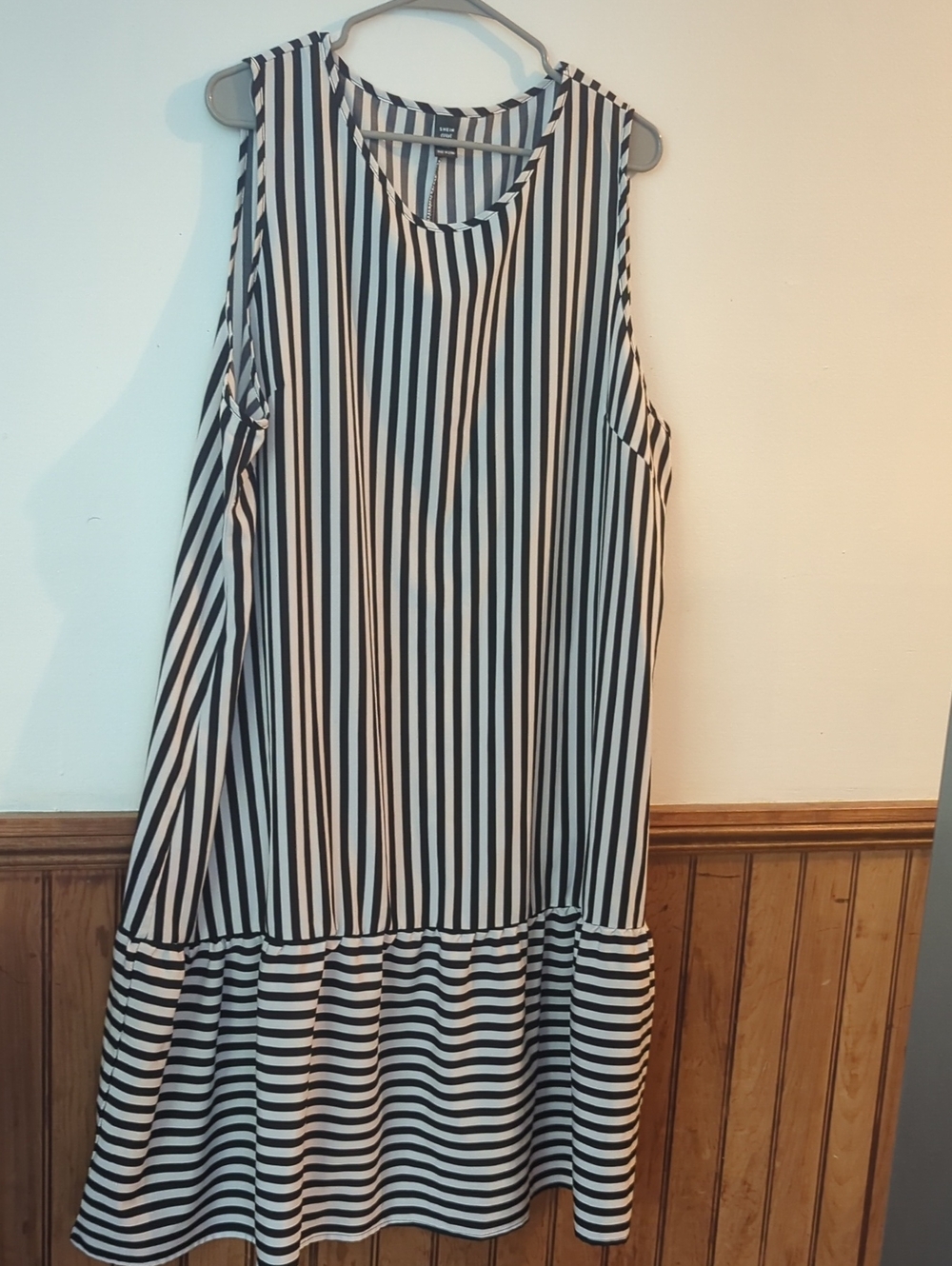 Shein Curve  Black and White Striped Sleeveless Dress Size 4XL